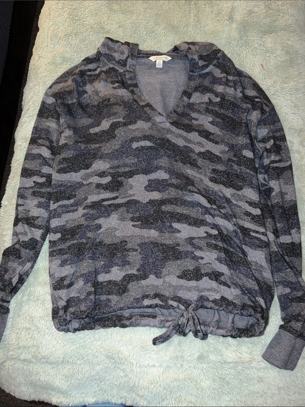 Lucky Brand Women's Gray Camouflage Hooded Sweater